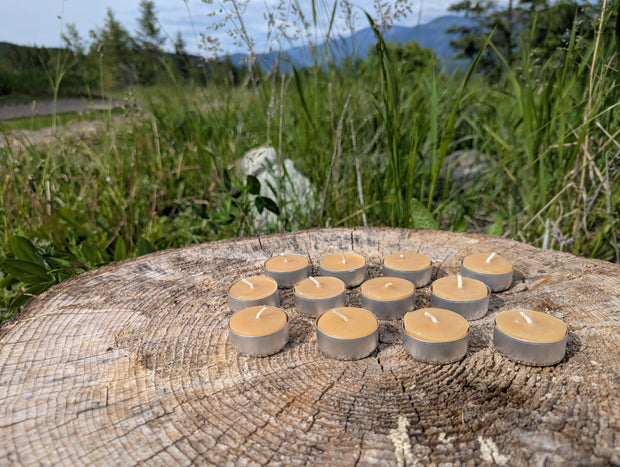 <a href="/products/beeswax-tealights" title="Hand-Poured Canadian Beeswax Tealights - 12 Pack"><strong>Beeswax Tealights</strong></a>