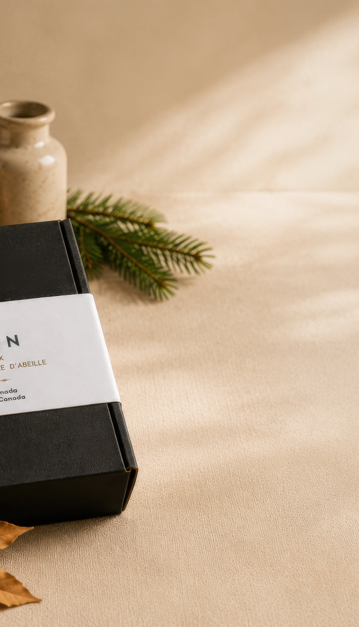 Canadian Father’s Day beeswax candle gift box by LOONMOON, featuring black packaging, a Happy Father’s Day tag, and cozy rustic styling.